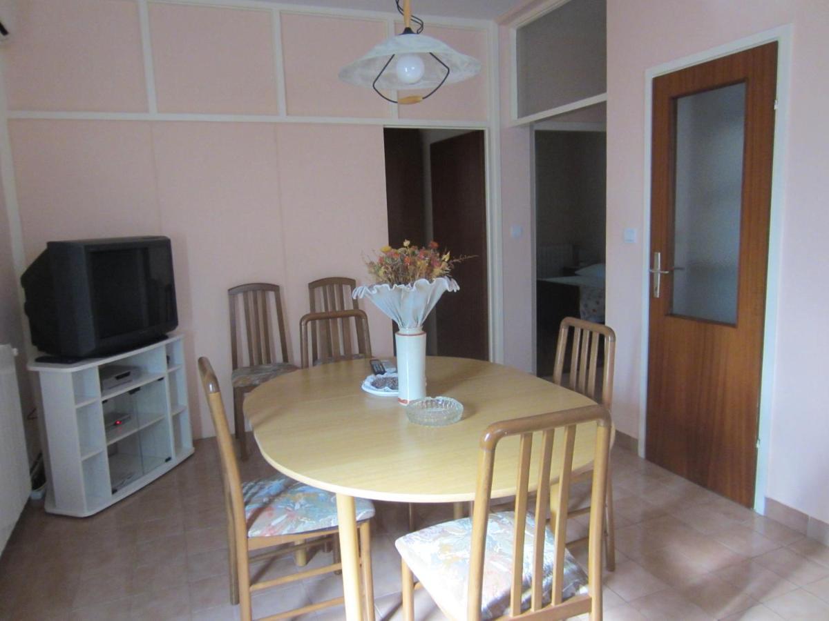 Ivic Apartments Vodice Croatia Exterior foto