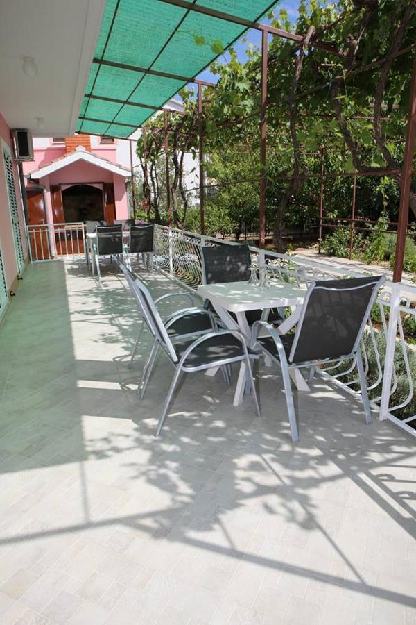 Ivic Apartments Vodice Croatia Exterior foto